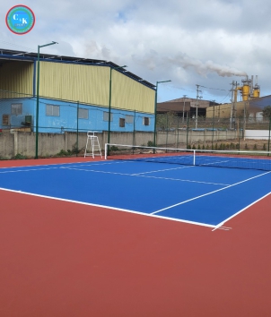 Sân tennis chuẩn
